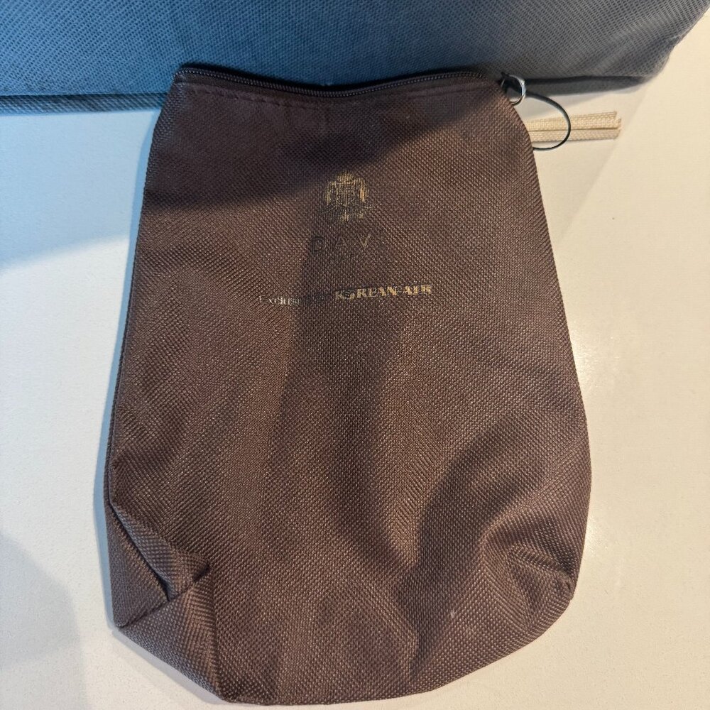 Davi for Korean Air Brown Amenity Bag – Travel Pouch